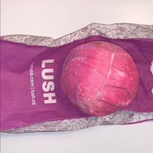‘Pink’ Lush Bathbomb